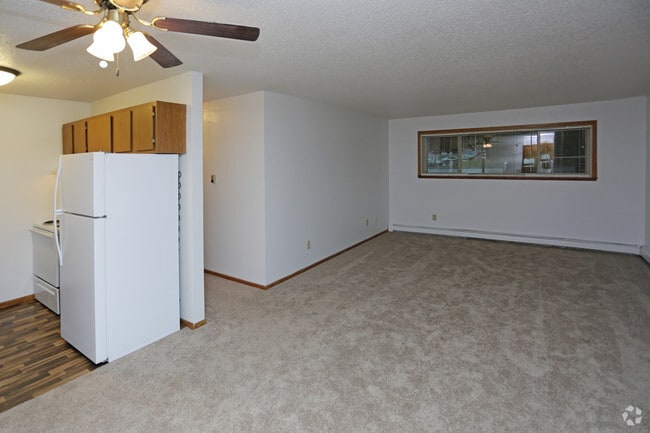 Interior Photo - Colonywood