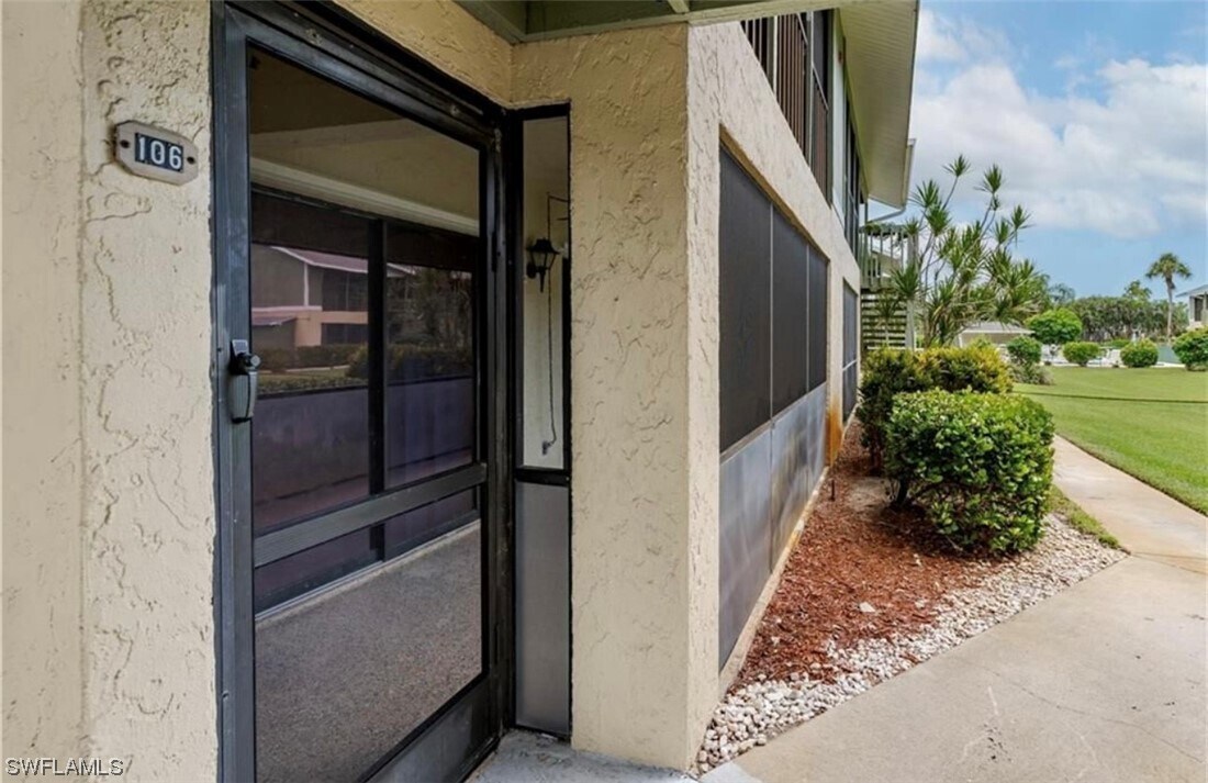 Building Photo - 5501 Rattlesnake Hammock Rd
