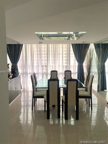 Building Photo - 2049 S Ocean Dr