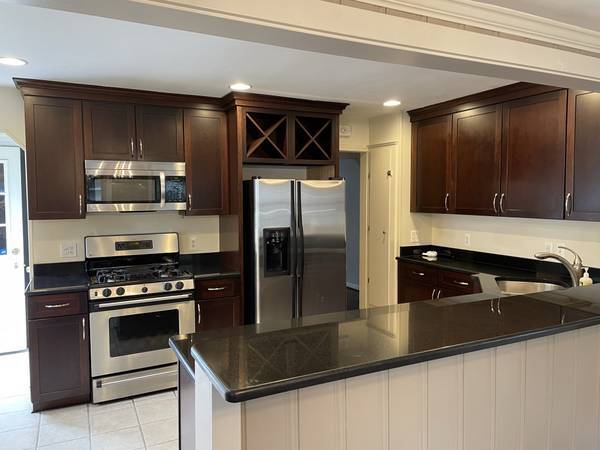 Building Photo - 1017 Woodsboro Dr