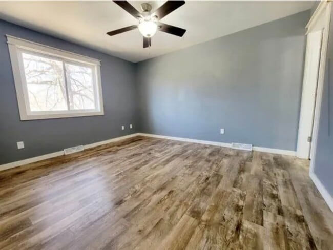 Building Photo - 1451 Westview Dr