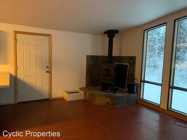 Building Photo - 3 br, 2 bath House - 3320 Baker