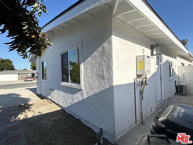 Building Photo - 778 Ashland Ave