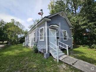 Building Photo - 1553 W 35th St