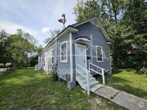 Building Photo - 1553 W 35th St