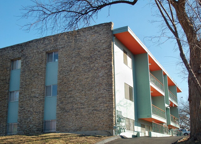 Building Photo - 3521 Walnut St