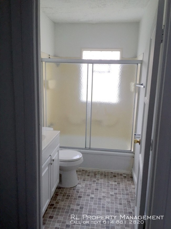 Building Photo - 2 Bedroom 1 Bath Ranch With Basement