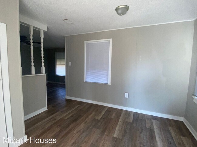 Foto del edificio - 3 br, 1 bath House - 4601 W 16th Street
