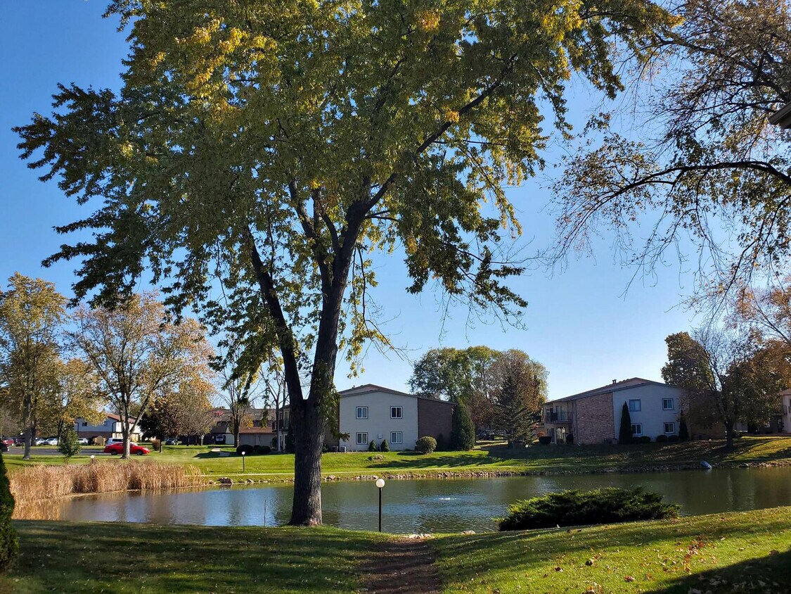 Primary Photo - W169N1552 Biscayne Dr