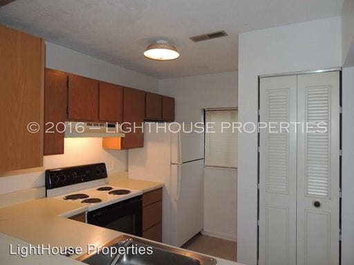 Building Photo - 1438 Tenbury Dr