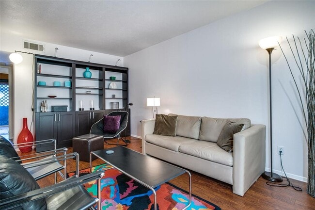 Building Photo - 4112 Bowser Avenue Unit #208, Dallas, Texa...