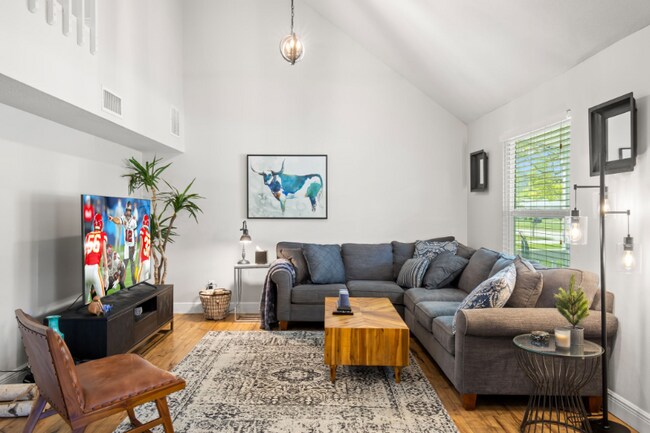 Foto del edificio - 4607 W McElroy Ave