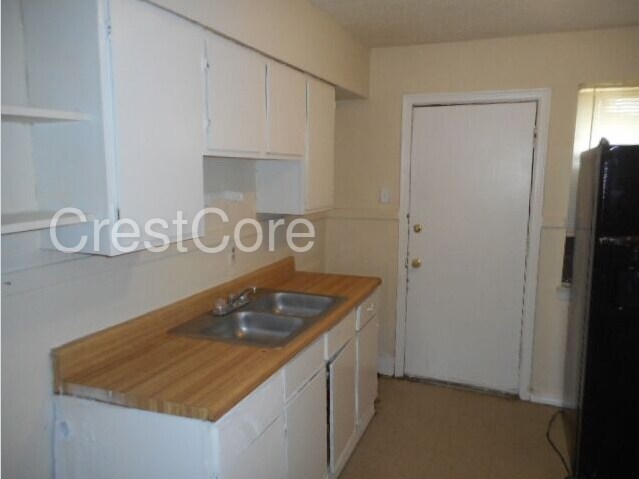 Foto del edificio - 1528 Lamar Cv