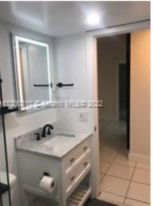 Foto del edificio - 2075 SW 122nd Ave