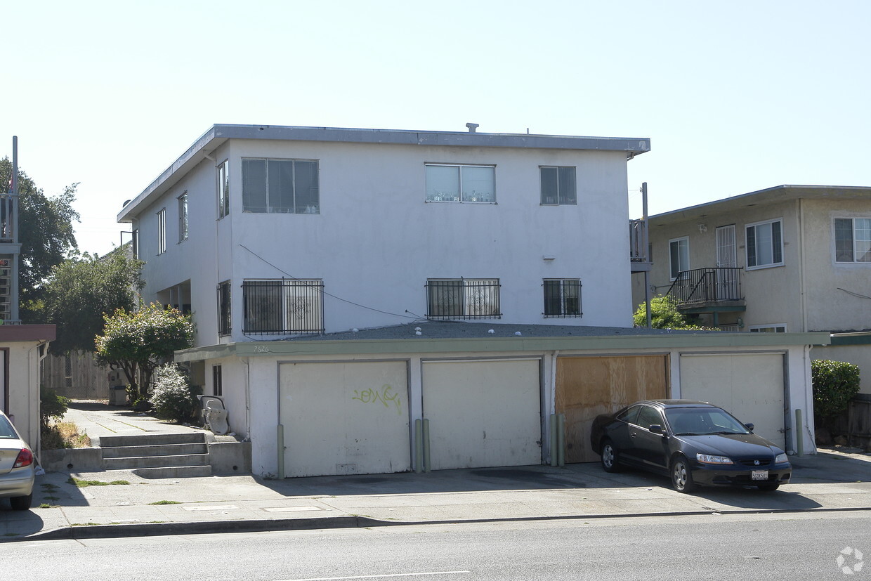 Foto principal - 2626 73rd Ave