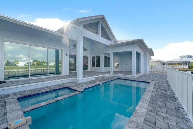 Building Photo - 5711 Tybee Island Dr