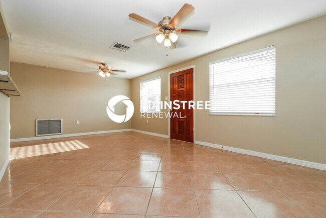 Building Photo - 3 Bedroom Pet-Friendly Home in Holiday, FL...