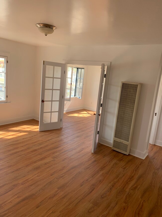 Living room area - 1113 Mohawk st.