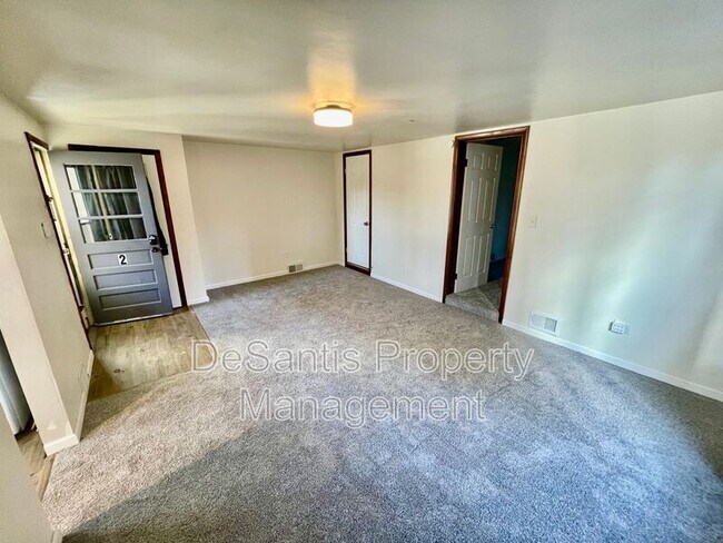 Building Photo - 415 Beaver St