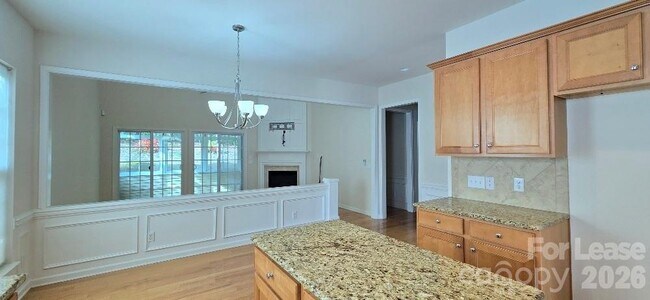 Building Photo - 12051 Dunipace Ct