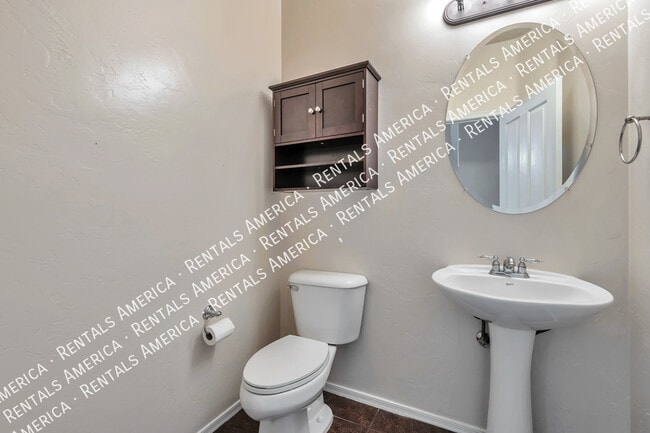 Foto del edificio - 8261 N Converse Ct