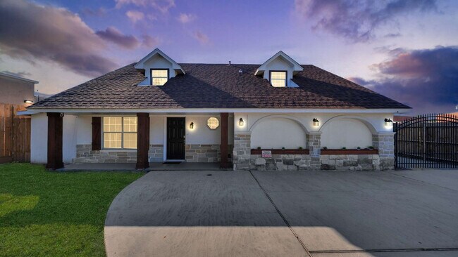 Building Photo - 3603 Zoch Ln