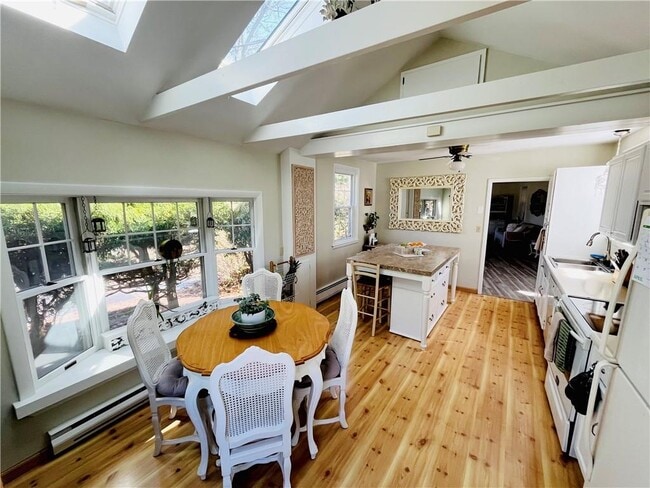 Foto del edificio - 109 Rogers Ave