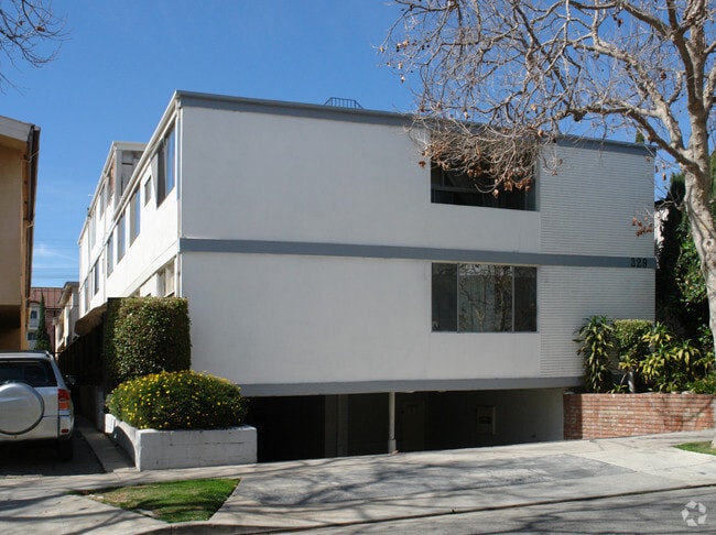 Building Photo - 329 S Rexford Dr