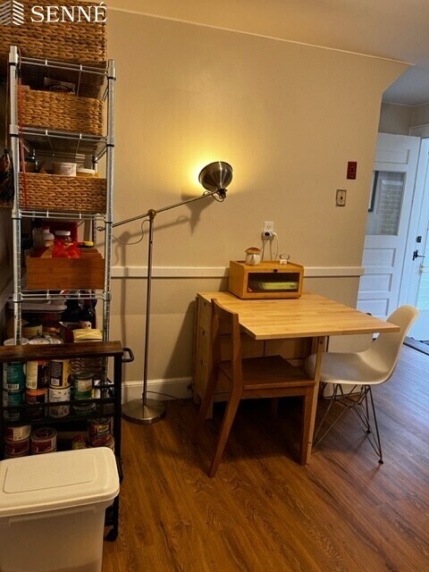 Building Photo - 48 Mary St