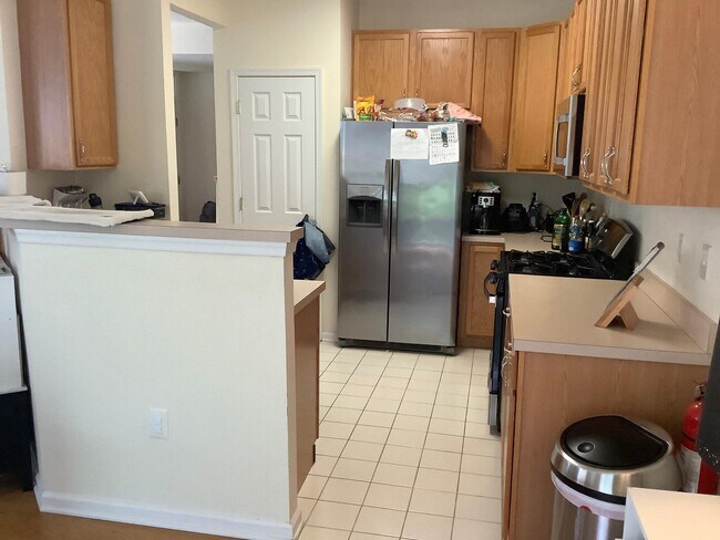 Foto del edificio - 51 Heath Ct