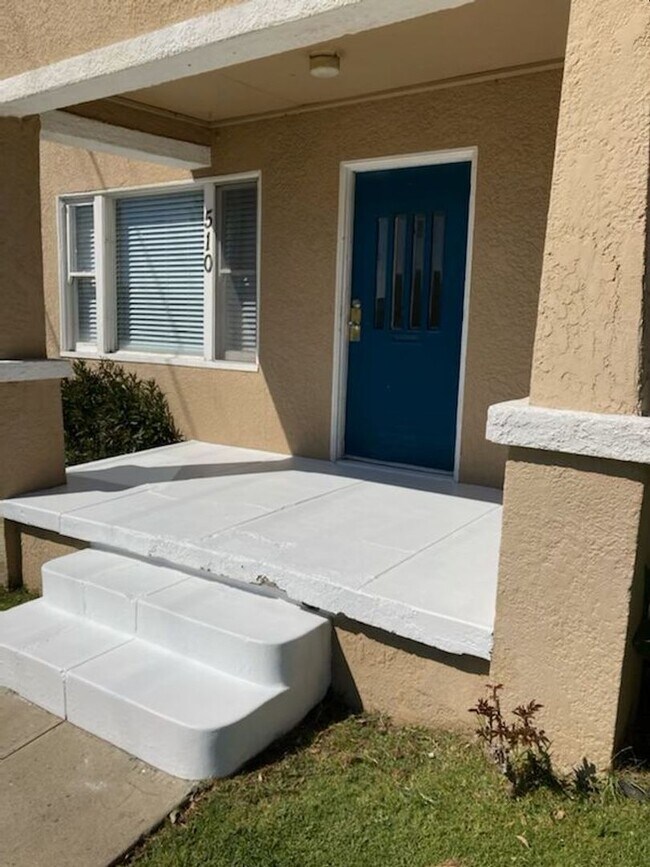 Foto del edificio - Old school Spanish style 2 bedroom cottage available downtown Oceanside walking distance to the b...