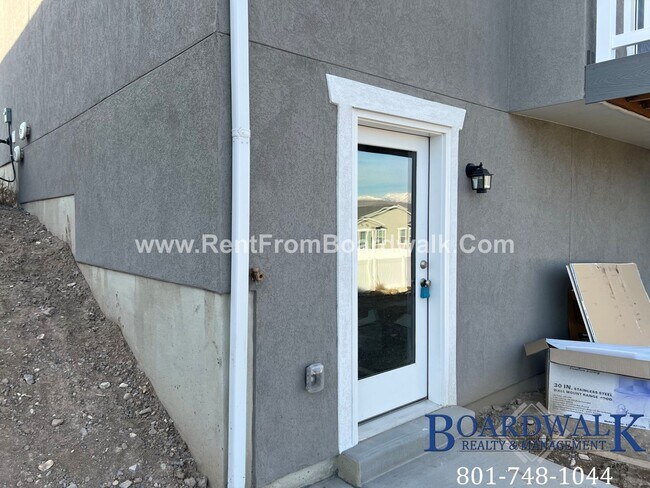 Building Photo - 6386 N Wanlass Hill