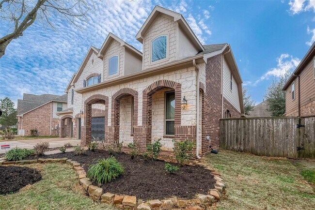 Foto del edificio - 27807 Tamara Branch Ln