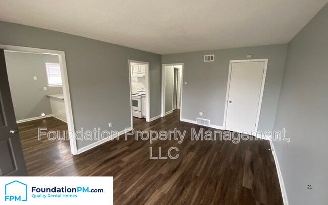 Foto del edificio - 3366 Eastport Cove