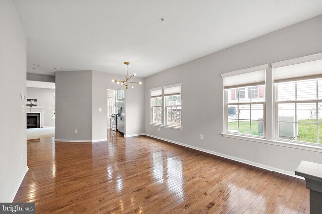 Building Photo - 253 Tall Trees Cir