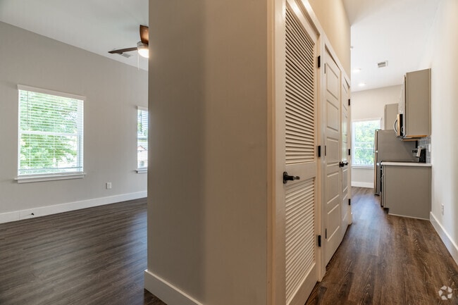 Studio - 650SF - The Flats at Overton