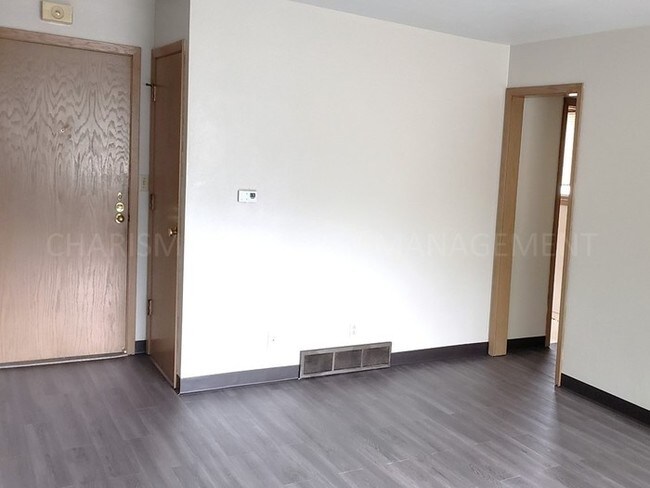 Foto del edificio - 512 W 16th St