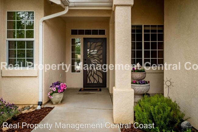 Building Photo - 3 br, 2 bath House - 830 Sycamore Canyon Road