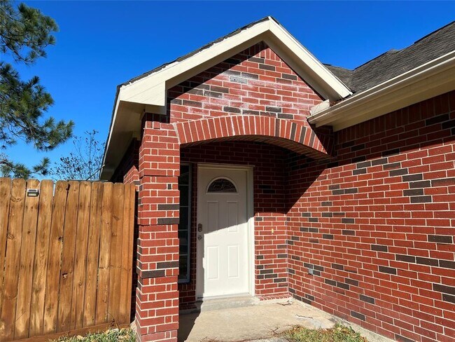 Foto del edificio - 13850 Birch Hollow Ln