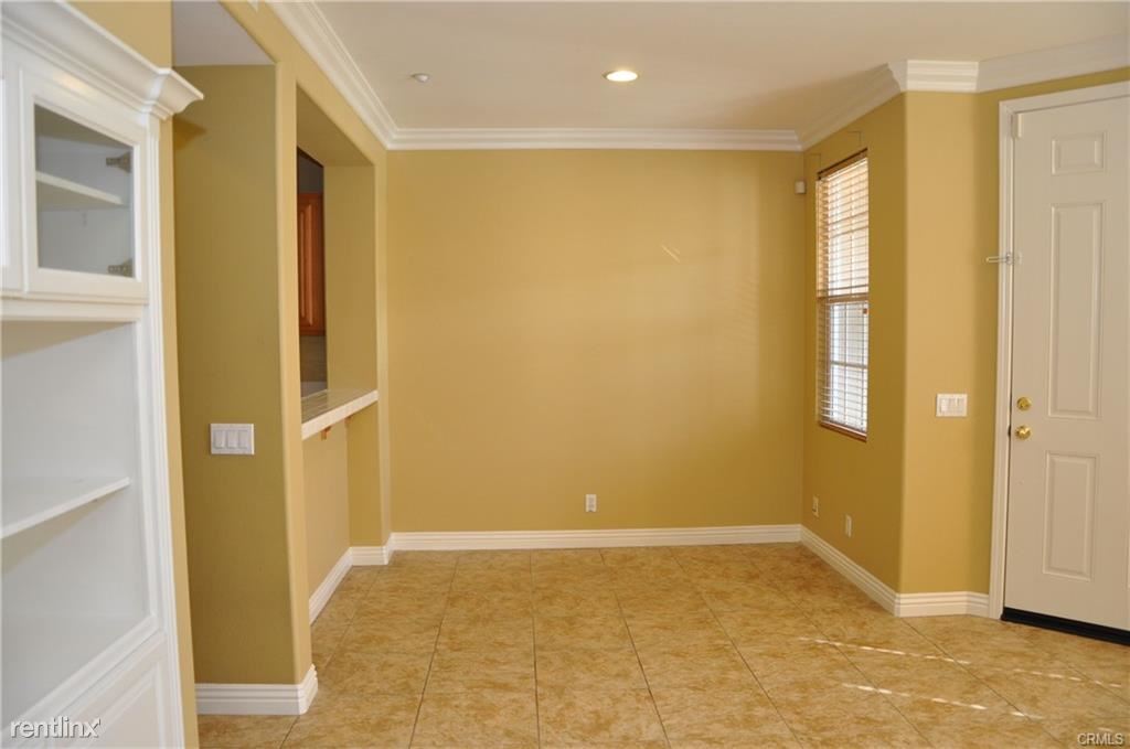 Primary Photo - 2 br, 3 bath Condo - 9 Strawflower St