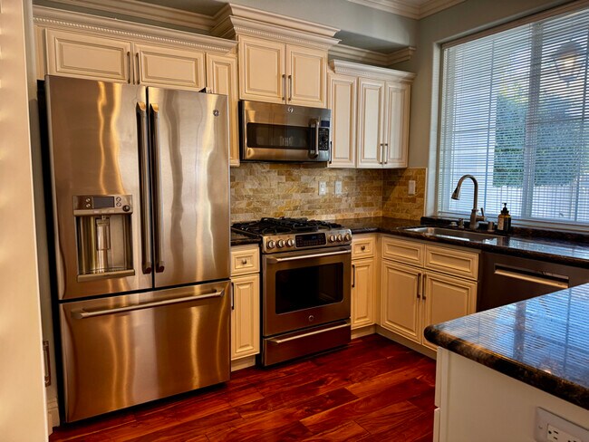 Foto del edificio - 159 Trellis Ln