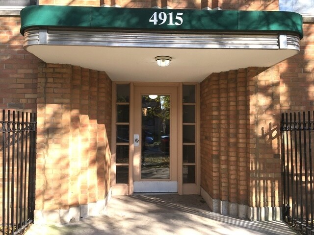 Foto del edificio - 4915 N Wolcott Ave