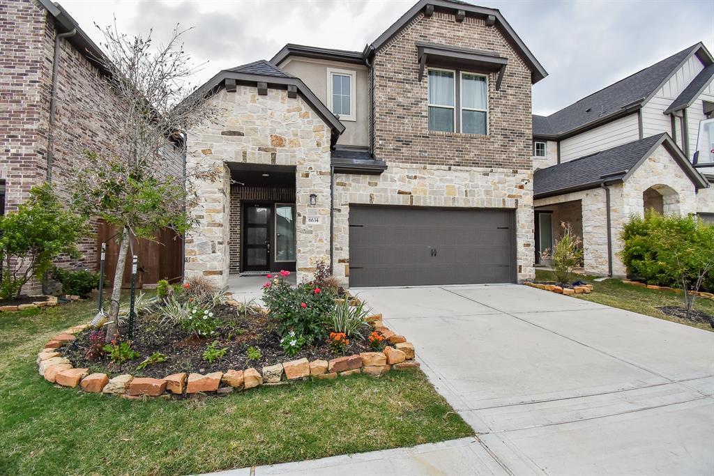 Foto principal - 6634 Albany Forest Ct