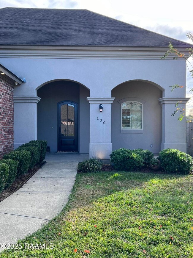 Building Photo - 100 Birchview Dr