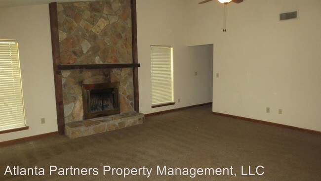 Building Photo - 3 br, 2 bath House - 664 Oxford Hall Dr