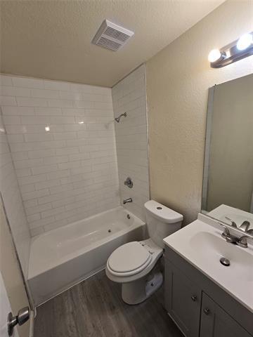 Foto del edificio - 1251 Cleardale Dr