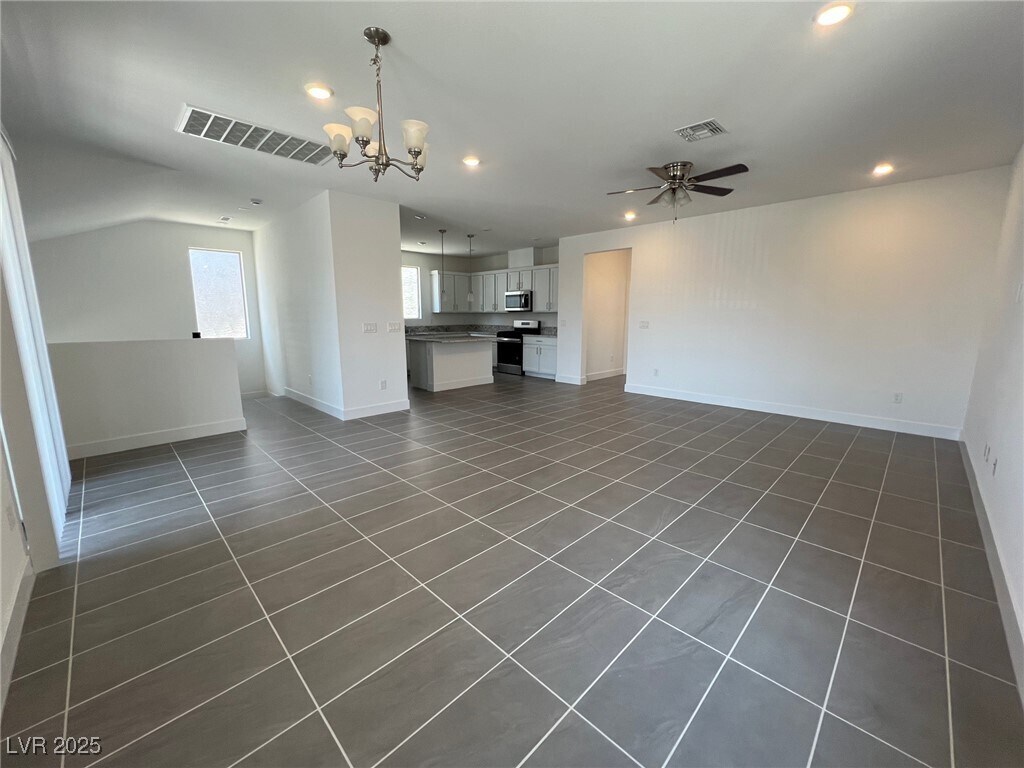 Foto principal - 7550 Quail Rock Ave