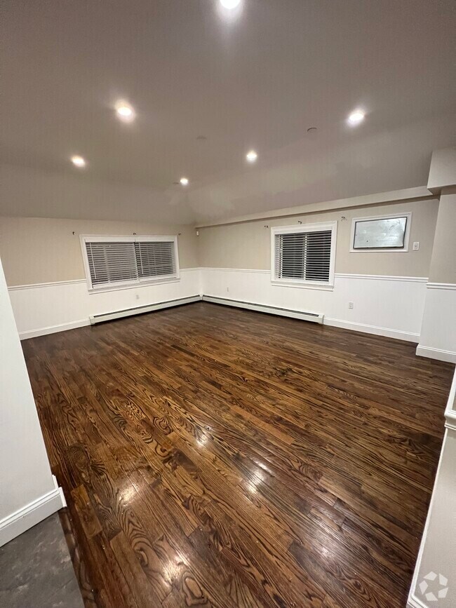 Rochdale Apartments for Rent with Hardwood Floors Jamaica, NY 1