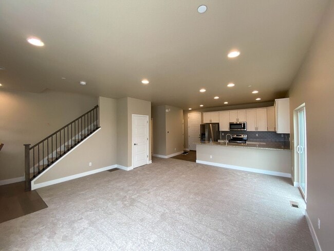 Photo - Stunning 4-Bedroom Duplex in Desirable Alpine Vista Neighborhood House