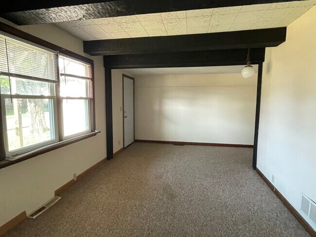Dormitorio - 29 Center St
